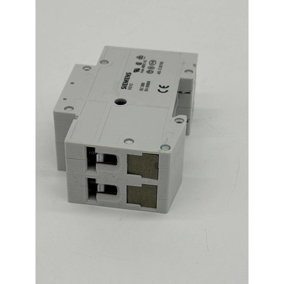 Siemens 5SX22C32 32 Amp 2 Pole 400 Volt DIN Rail Circuit Breaker‎ - Picture 5 of 6